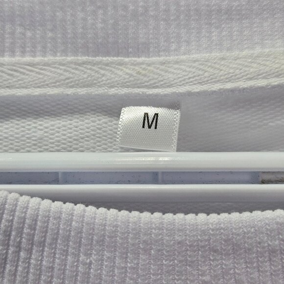 New White Fall “Fresh Farm Pumpkin” Loose Fit Sweater – Size Medium - Picture 3 of 4